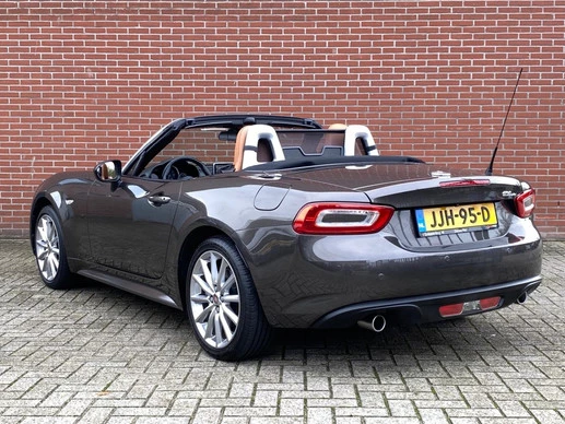 Fiat 124 Spider - Afbeelding 5 van 30