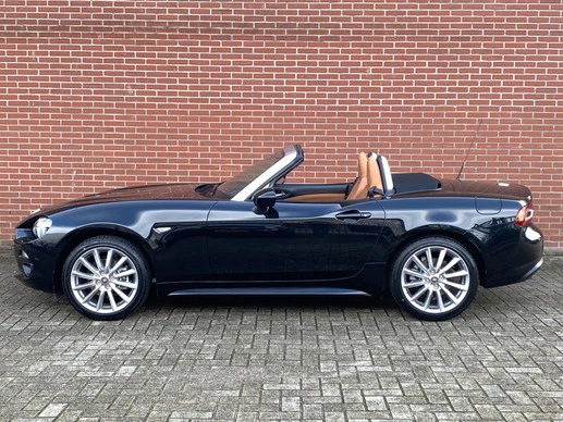 Fiat 124 Spider - Afbeelding 3 van 25