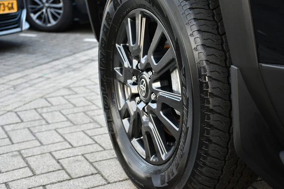 Toyota Land Cruiser - Afbeelding 17 van 30