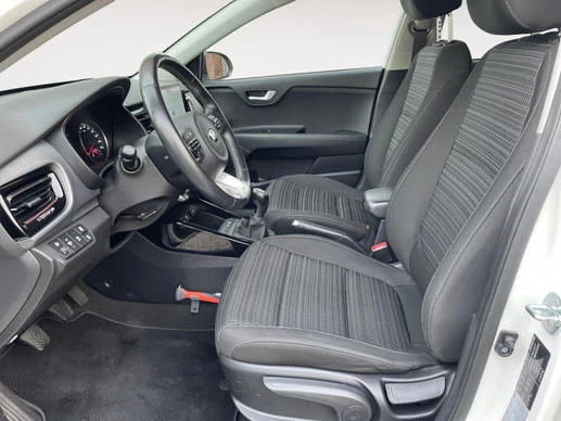 Kia Stonic - Afbeelding 17 van 30