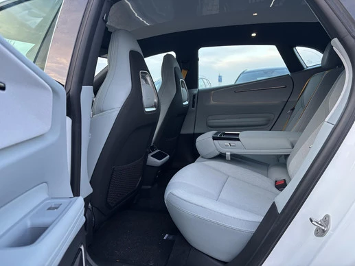 Polestar 4 - Afbeelding 12 van 19