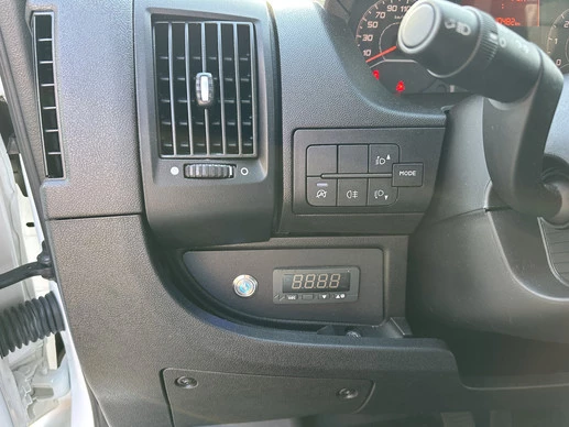 Peugeot e-Boxer - Afbeelding 8 van 26