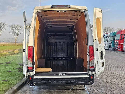 Iveco Daily - Afbeelding 12 van 19