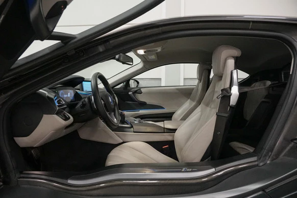 BMW i8 - Afbeelding 11 van 30