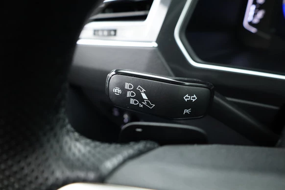 Volkswagen Tiguan - Afbeelding 10 van 30