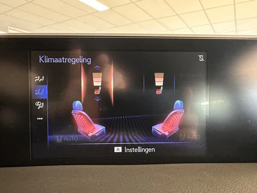 Lexus UX - Afbeelding 23 van 30