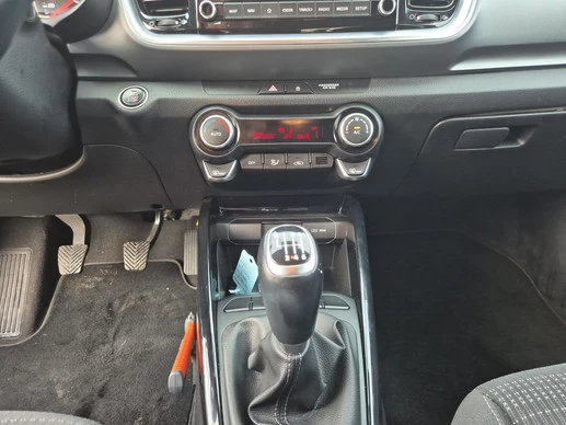 Kia Stonic - Afbeelding 19 van 22