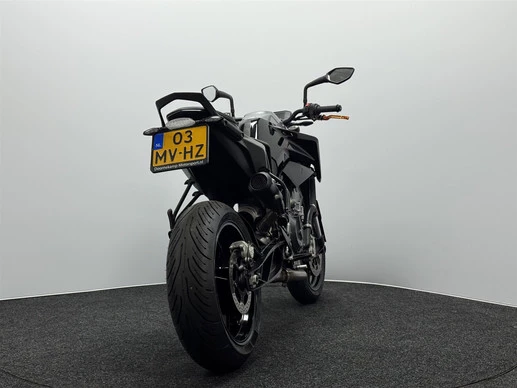 KTM 790 Duke - Afbeelding 14 van 16