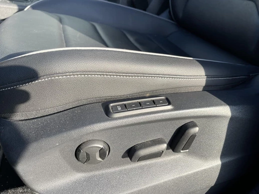 Volkswagen Tiguan - Afbeelding 16 van 30