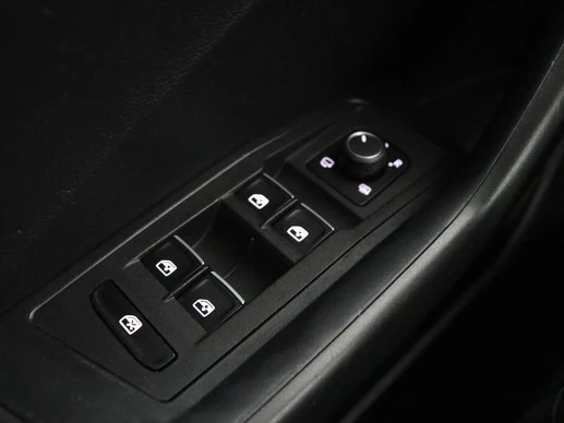 Volkswagen T-Roc - Afbeelding 15 van 30