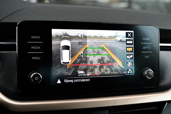 Škoda Kamiq - Afbeelding 18 van 30