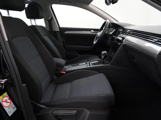 Volkswagen Passat - Afbeelding 3 van 30