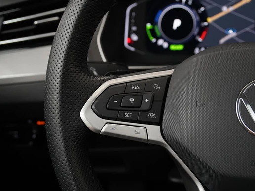 Volkswagen Passat - Afbeelding 7 van 30