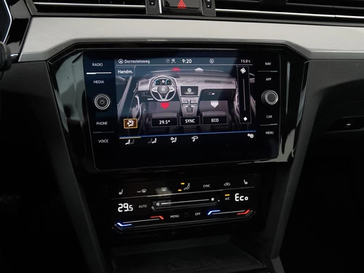 Volkswagen Passat - Afbeelding 11 van 30