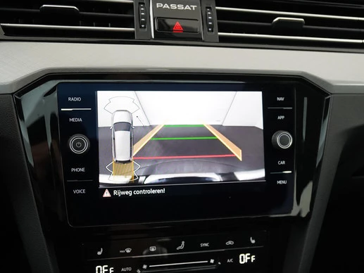 Volkswagen Passat - Afbeelding 18 van 30