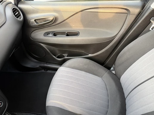 Fiat Punto - Afbeelding 27 van 30