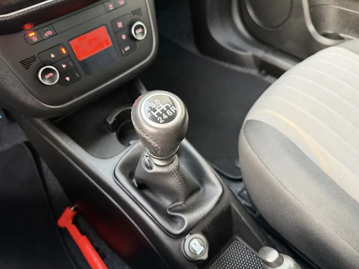 Fiat Punto - Afbeelding 28 van 30