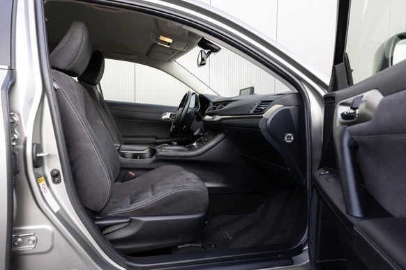 Lexus CT - Afbeelding 15 van 30