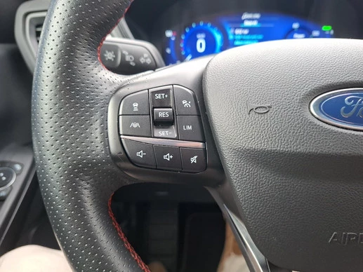 Ford Kuga - Afbeelding 15 van 30