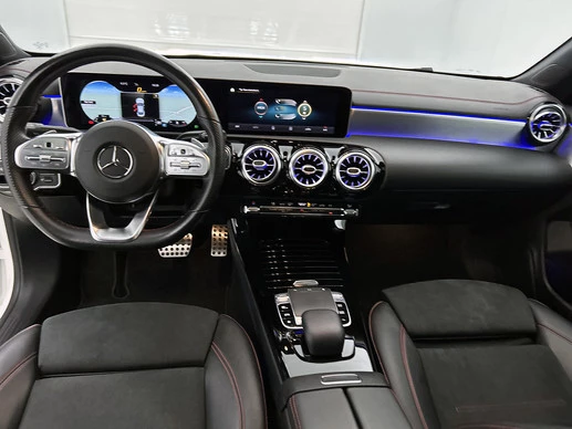 Mercedes-Benz CLA - Afbeelding 2 van 30