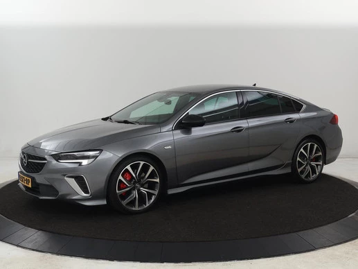 Opel Insignia - Afbeelding 1 van 30