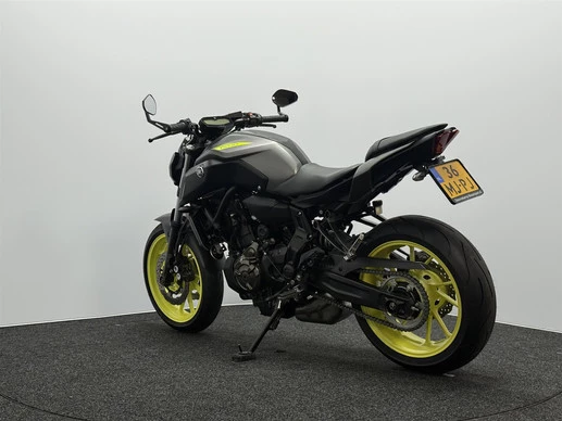 Yamaha MT 07 - Afbeelding 11 van 17