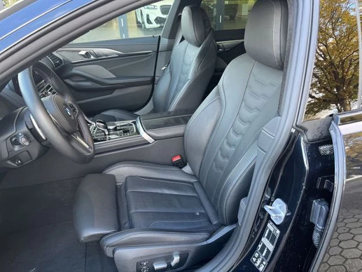 BMW 8 Serie - Afbeelding 17 van 30