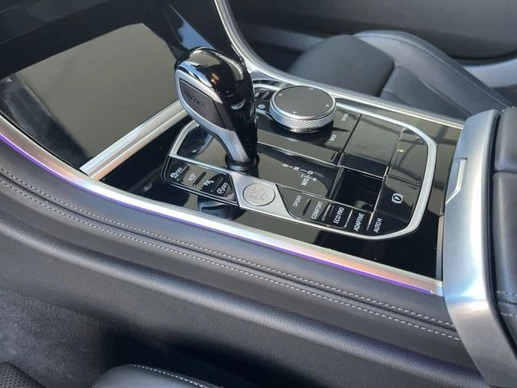 BMW 8 Serie - Afbeelding 25 van 30