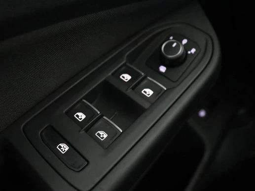 Volkswagen Golf - Afbeelding 16 van 30