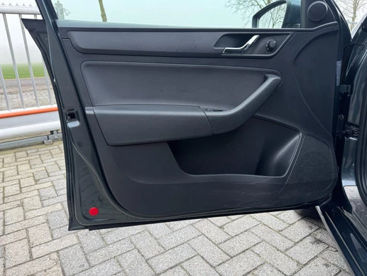 Škoda Rapid - Afbeelding 8 van 30