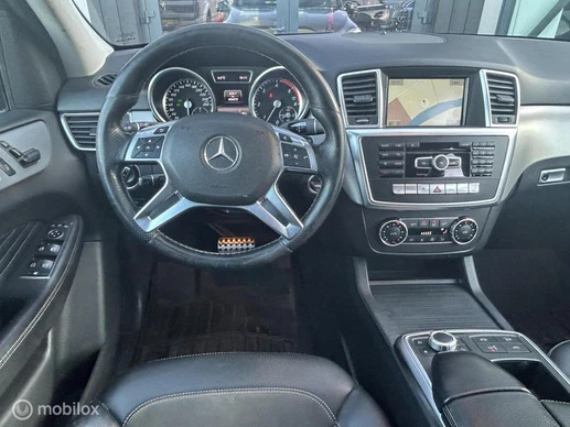 Mercedes-Benz M-Klasse - Afbeelding 14 van 22