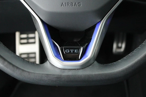 Volkswagen Golf - Afbeelding 17 van 30