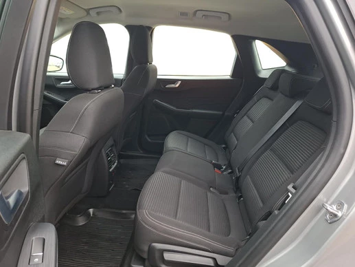 Ford Kuga - Afbeelding 10 van 30