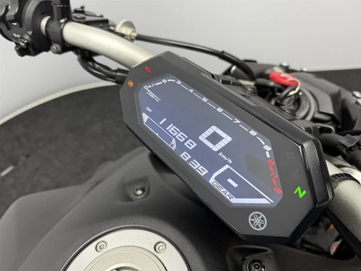 Yamaha MT 07 - Afbeelding 17 van 18