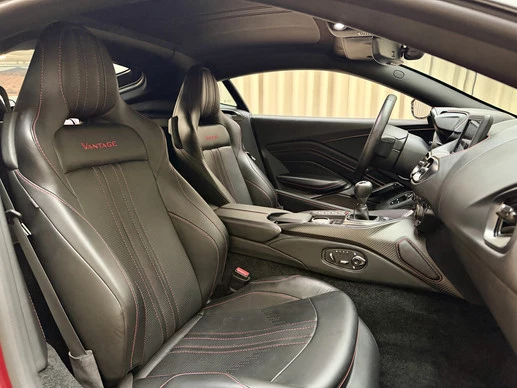 Aston Martin V8 Vantage - Afbeelding 2 van 30