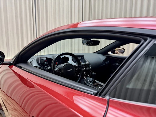 Aston Martin V8 Vantage - Afbeelding 10 van 30