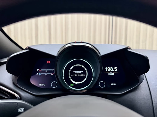 Aston Martin V8 Vantage - Afbeelding 13 van 30
