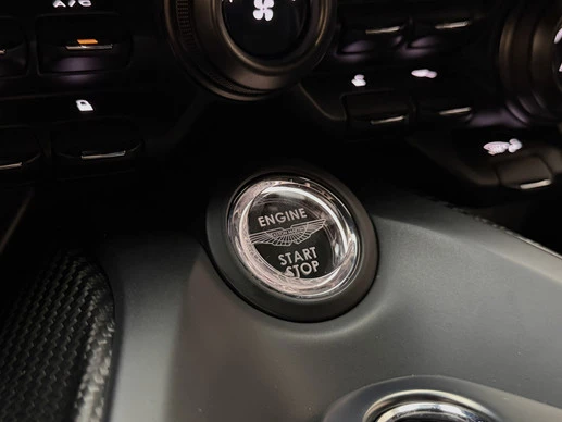 Aston Martin V8 Vantage - Afbeelding 15 van 30