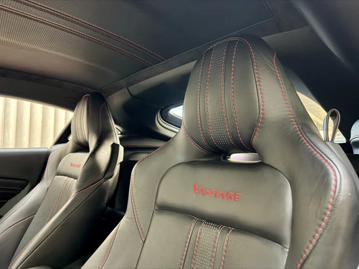 Aston Martin V8 Vantage - Afbeelding 17 van 30