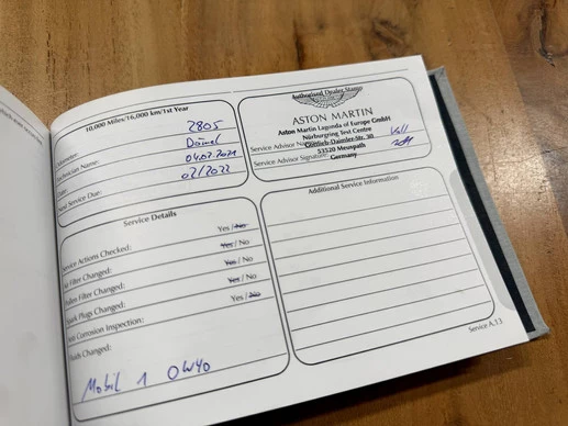 Aston Martin V8 Vantage - Afbeelding 26 van 30