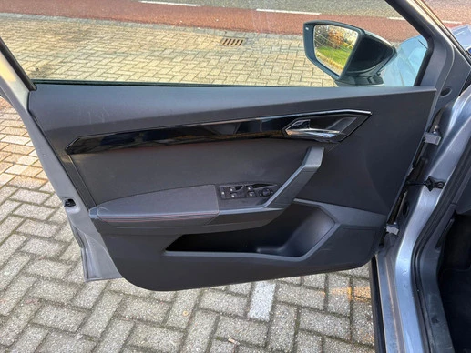 SEAT Arona - Afbeelding 14 van 28