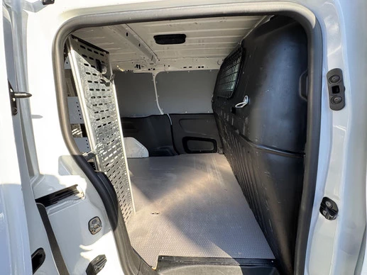 Peugeot Partner - Afbeelding 26 van 30