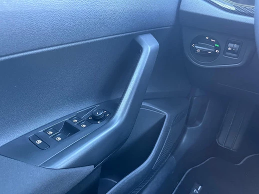 Volkswagen Taigo - Afbeelding 28 van 30