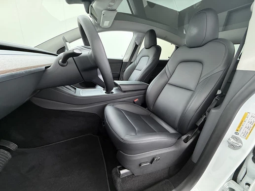 Tesla Model Y - Afbeelding 11 van 30