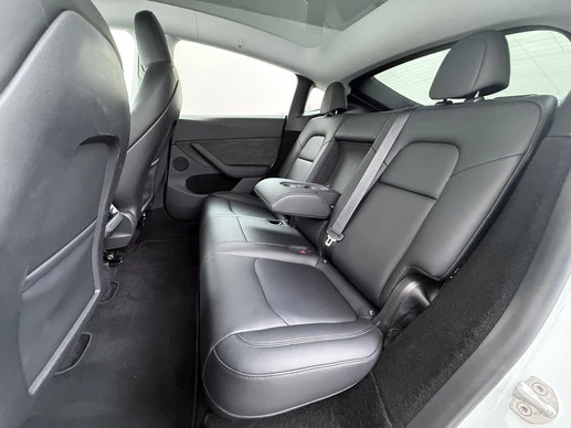 Tesla Model Y - Afbeelding 13 van 30