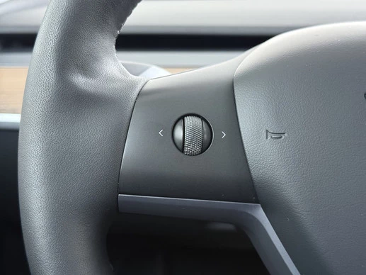 Tesla Model Y - Afbeelding 30 van 30