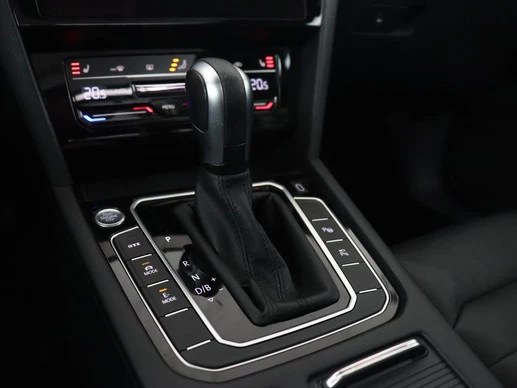 Volkswagen Passat - Afbeelding 18 van 30