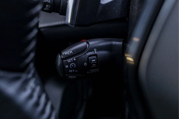 Peugeot 208 - Afbeelding 28 van 30
