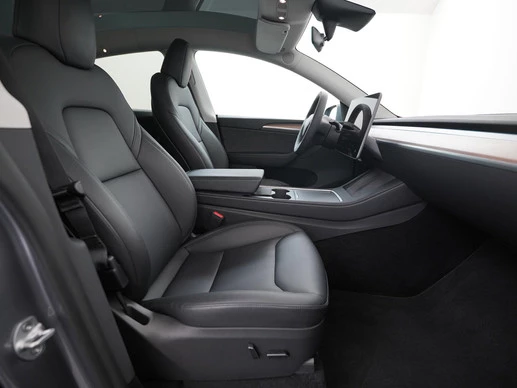 Tesla Model Y - Afbeelding 3 van 30