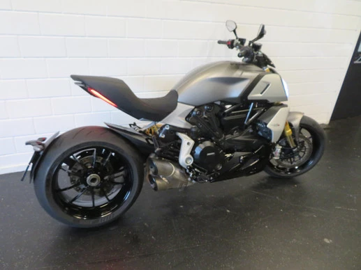 Ducati Diavel - Afbeelding 3 van 13